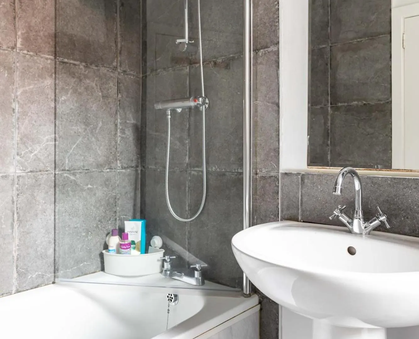 Belfast City - 3 Bed Cosy Terrace Home - Hip And Trendy Ormeau Road Великобритания