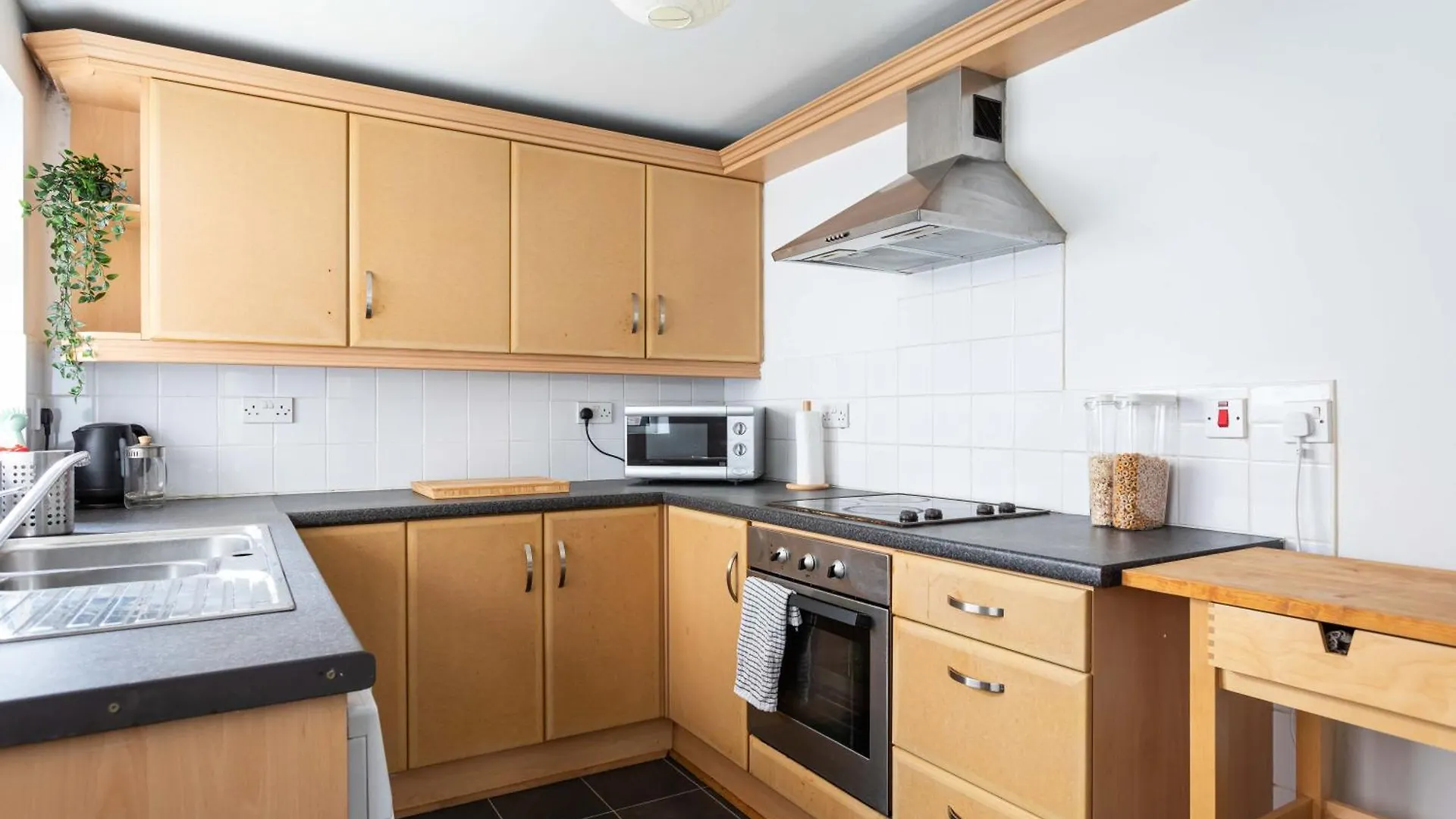 Апартаменты Belfast City - 3 Bed Cosy Terrace Home - Hip And Trendy Ormeau Road Великобритания