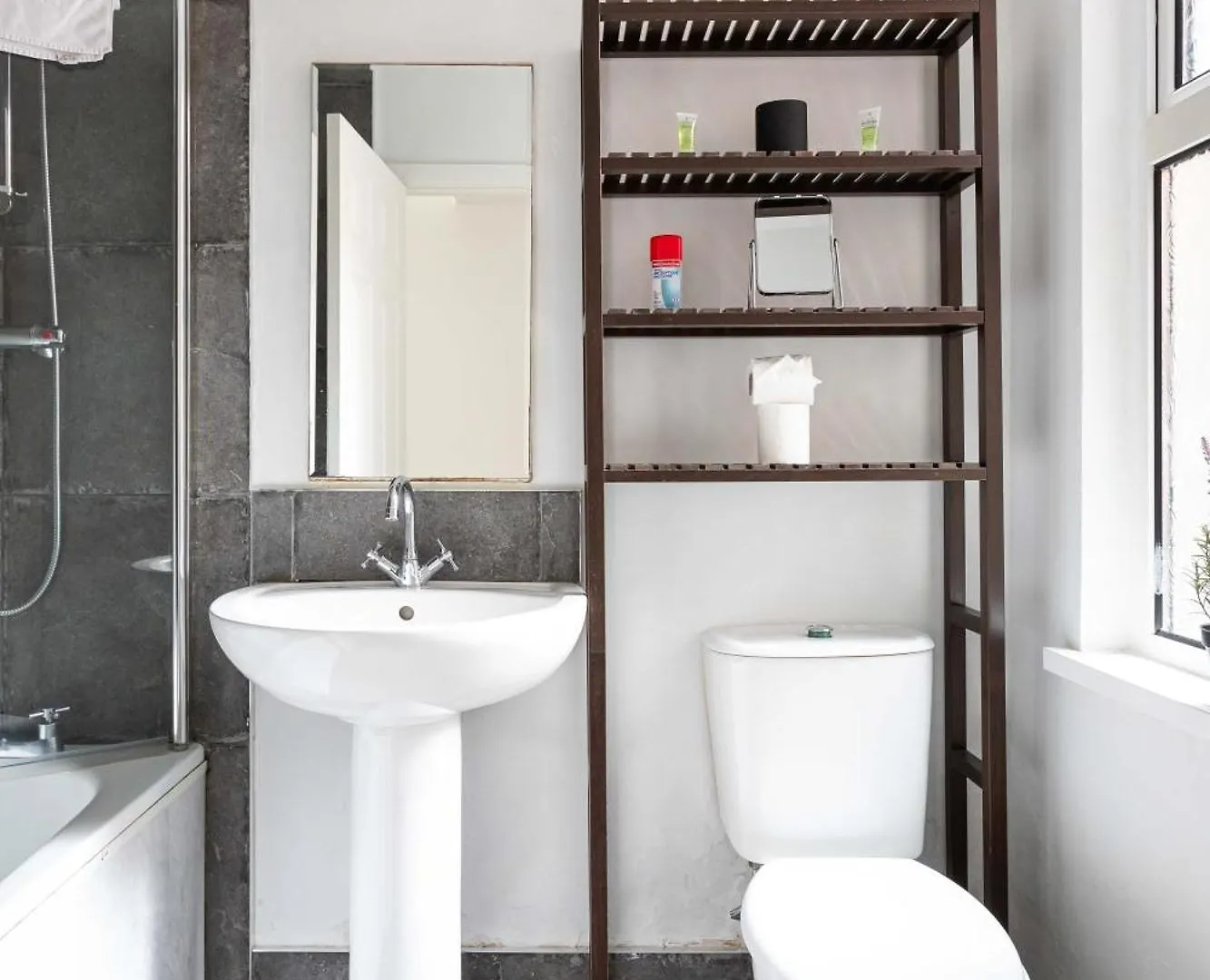 Апартаменты Belfast City - 3 Bed Cosy Terrace Home - Hip And Trendy Ormeau Road Великобритания